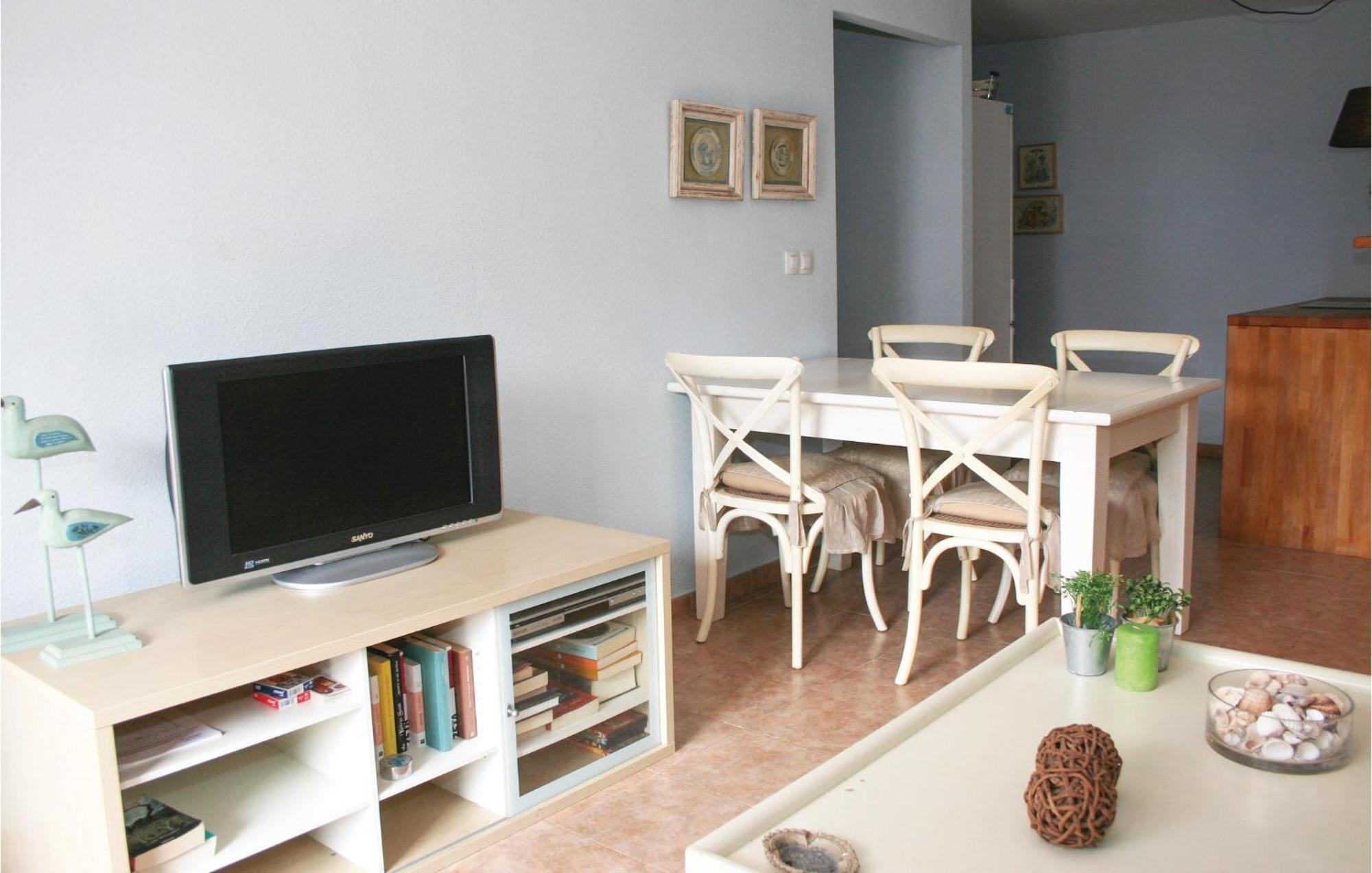 Beautiful Apartment In Alcossebre With Kitchen Экстерьер фото